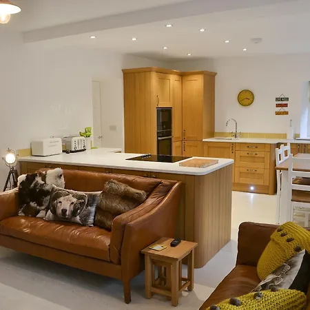 The Coach House بيت للعطل جراسمير